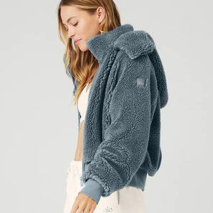 Alo Yoga "Foxy Sherpa Jacket" | Size Small | Steel Blue